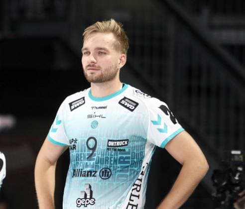 Nils BECKER (Dueren), nach der Niederlage He-Volleyballl, Bundesliga 2024 25 WWK Volleys Herrsching vs SWD powervolleys Dueren, 12.10.24, Muenchen, BMW Park, Copyright: WolfgangxFehrmann