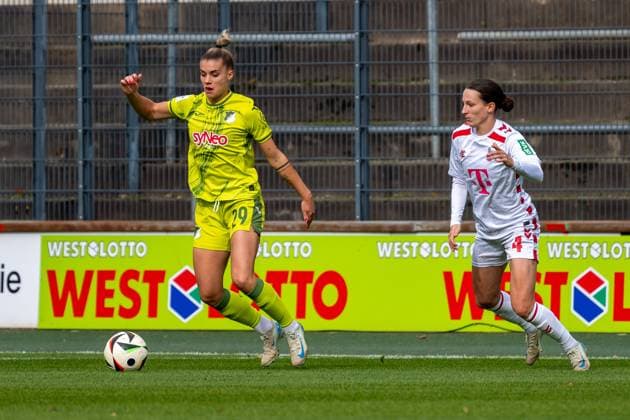 13.10.2024, Fussball: Google Pixel Frauen-Bundesliga, Saison 2024 2025, 06. Spieltag, 1. FC Köln - TSG Hoffenheim im Franz-Kremer-Stadion in Köln. Zweikampf zwischen Selina Cerci (TSG Hoffenheim, 29) und Sara Agrez (1. FC Koeln, 04). Wichtiger Hinweis: Gemaess den Vorgaben der DFL Deutsche Fussball Liga bzw. des DFB Deutscher Fussball-Bund ist es untersagt, in dem Stadion und oder vom Spiel angefertigte Fotoaufnahmen in Form von Sequenzbildern und oder videoaehnlichen Fotostrecken zu verwerten bzw. verwerten zu lassen. Foto: Kirchner-Media TH Copyright: xKirchner-Media THx