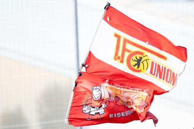 Regionalliga-Nordost Frauen: 1. FFV Erfurt vs. 1. FC Union Berlin ll; Erfurt; 13.10.2024 1. FC Union Berlin II Fahne Regionalliga-Nordost Frauen: 1. FFV Erfurt vs. 1. FC Union Berlin ll; Hauptplatz Sportforum Johannesplatz Erfurt; 13.10.2024 Copyright: xBEAUTIFULxSPORTS Duehringx