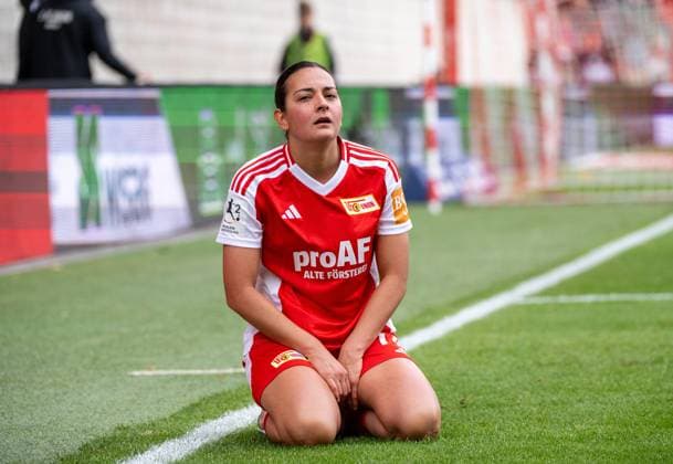 Fußball, Frauen, Saison 2024 2025, 2. Frauen-Bundesliga (7. Spieltag), 1. FC Union Berlin - FC Eintracht Frankfurt II, Athanasia Moraitou (1. Frauen 1. FC Union), Enttäuschung nach Abpfiff, 13.10. 2024, Copyright: xMatthiasxKochx