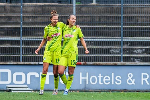 Google Pixel Frauen-Bundesliga, 1. FC Köln - TSG Hoffenheim; 13.10.2024 Jubel zum 0:3 durch Marta Cazalla Garcia (TSG Hoffenheim, 15) Google Pixel Frauen-Bundesliga, 1. FC Köln - TSG Hoffenheim, Köln, Franz-Kremer-Stadion DFB REGULATIONS PROHIBIT ANY USE OF PHOTOGRAPHS AS IMAGE SEQUENCES AND OR QUASI-VIDEO. Copyright: xBEAUTIFULxSPORTS Wunderlx