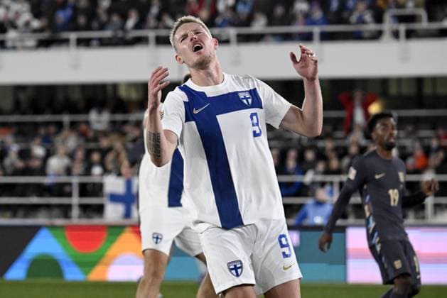 Fredrik Jensen of Finland reacts during the UEFA Nations League, League B - Group 2, football match between Finland and England at the Olympic Stadium in Helsinki, Finland, on October 13, 2024. Helsinki Finland LKFTJK20241013194453YKFK  Copyright: xMarkkuxUlanderx LKFTJK20241013194453YKFK