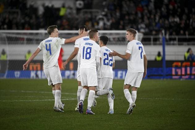 Finnish players celebrate the team s first goal by Arttu Hoskonen (2L) during the UEFA Nations League, League B - Group 2, football match between Finland and England at the Olympic Stadium in Helsinki, Finland, on October 13, 2024. Helsinki Finland LKFTJK20241013204629ZVOT  Copyright: xMarkkuxUlanderx LKFTJK20241013204629ZVOT