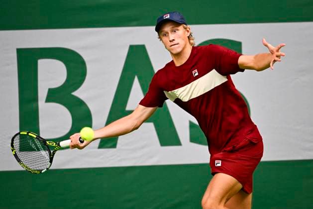 Sport Bilder des Tages STOCKHOLM, SVERIGE 20241014 Leo Borg i par med Adam Heinonen som möter Gonzalo Escobar och Diego Hidalgo under inledningen av BNP Paribas Nordic Open pa Kungliga tennishallen i Stockholm. STOCKHOLM SVERIGE x10040x
