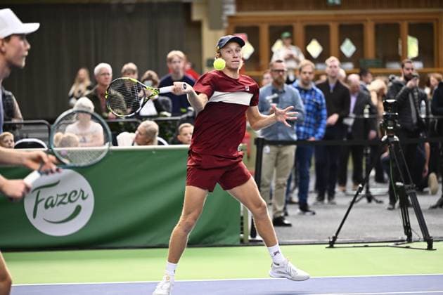 STOCKHOLM, SVERIGE 20241014 Leo Borg i par med Adam Heinonen som möter Gonzalo Escobar och Diego Hidalgo under inledningen av BNP Paribas Nordic Open pa Kungliga tennishallen i Stockholm. STOCKHOLM SVERIGE x10040x