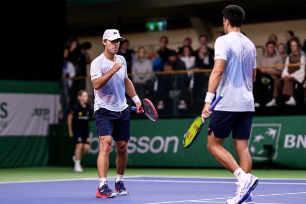 241014 Diego Hidalgo and Gonzalo Escobar of Ecuador compete in a men s doubles tennis match during day 3 of the ATP, Tennis Herren 250 Nordic Open on October 14, 2024 in Stockholm. Photo: Jesper Zerman BILDBYRAN kod JZ JZ0576 tennis nordic open 3 bbeng jubel Copyright: JESPERxZERMAN BB241014JZ040