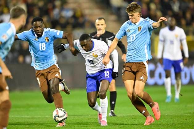 Belgium v France - UEFA Nations League 14 10 2024 BRUSSELS, BELGIUM - OCTOBER 14 : Mangala Orel midfielder of Belgium, De Ketelaere Charles midfielder of Belgium in action with Kolo Muani Randal forward of France during the UEFA Nations League tournament League A Phase Group A2 match between Belgium and France on October 14, 2024 in Brussels, Belgium, 14 10 2024 Brussels Belgium  Copyright: xNicoxVereeckenx