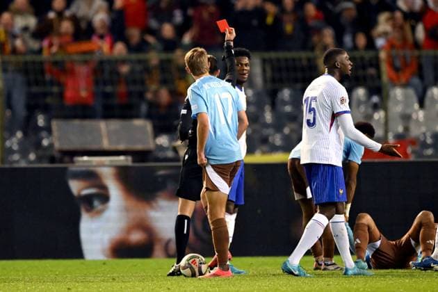 BRUSSELS - Referee Irfan Peljto, Aurelien Tchouameni of France during the UEFA Nations League match between Belgium and France at the King Baudouin Stadium on Oct. 14, 2024 in Brussels, Belgium. ANP Hollandse Hoogte UEFA Nations League 2024 25 League A Group A2 2024 25 xVIxANPxSportx xGerritxvanxKeulenxIVx 510907628 originalFilename: 510907628.jpg