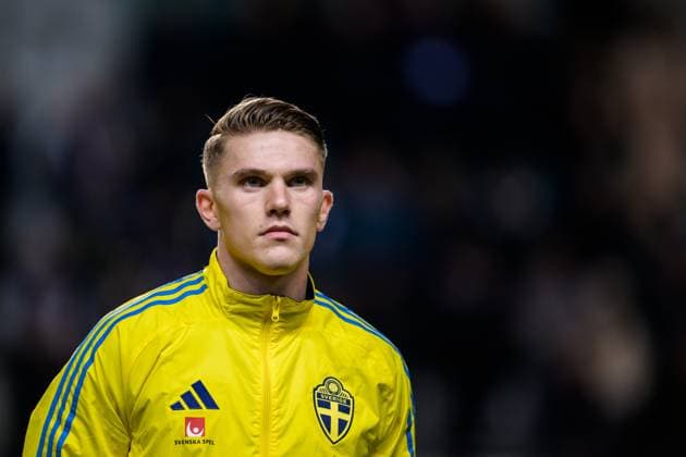 241014 Viktor Gyökeres of Sweden ahead of the Nations League football match between Estonia and Sweden on October 14, 2024 in Tallinn. Photo: Joel Marklund BILDBYRAN kod JM JM0611 bbeng fotboll football soccer fotball nations league uefa nations league estland estonia sverige sweden sverige a Copyright: JOELxMARKLUND BB241014JM146
