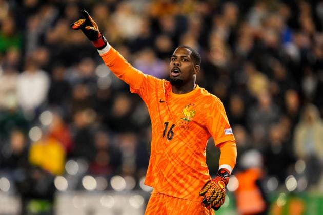 BRUSSELS, BELGIUM - OCTOBER 14: France goalkeeper Mike Maignan gestures during the UEFA Nations League 2024 25 League A Group A2 match between Belgium and France at the King Baudouin Stadium on October 14, 2024 in Brussels, Belgium. (Photo by Rene Nijhuis)  Copyright: xRenexNijhuis
