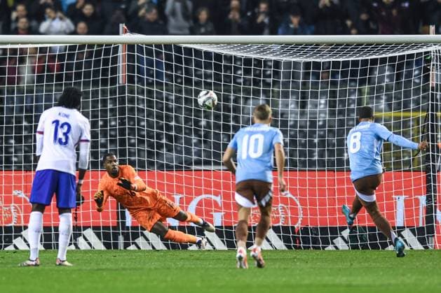 (241015) -- BRUSSELS, Oct. 15, 2024 -- Youri Tielemans (1st R) of Belgium shoots a penalty kick during the UEFA Nations League 2024 25 League A Group A2 football match between Belgium and France in Brussels, Belgium, Oct. 14, 2024. ) (SP)BELGIUM-BRUSSELS-FOOTBALL-UEFA NATIONS LEAGUE A-BELGIUM VS FRANCE PengxZiyang 