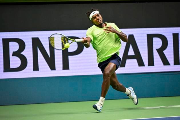 STOCKHOLM, SVERIGE 20241015 Elias Ymer möter Nicolas Jarry, Chile i Nordic Open pa Centre Court i Kungliga Tennishallen. STOCKHOLM SVERIGE x10060x