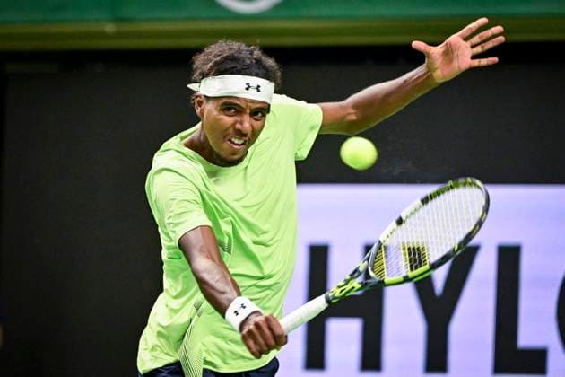STOCKHOLM, SVERIGE 20241015 Elias Ymer möter Nicolas Jarry, Chile i Nordic Open pa Centre Court i Kungliga Tennishallen. STOCKHOLM SVERIGE x10060x