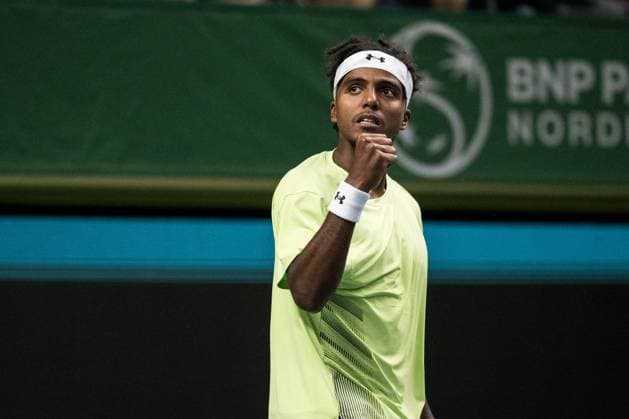 241015 Elias Ymer of Sweden competes in a men s singles tennis match during day 4 of the ATP, Tennis Herren 250 Nordic Open on October 15, 2024 in Stockholm. Photo: Emma Wallskog BILDBYRAN COP 320 EW0443 tennis tennis atp 250 nordic open day 4 bbeng jubel Copyright: EMMAxWALLSKOG BB241015EW021