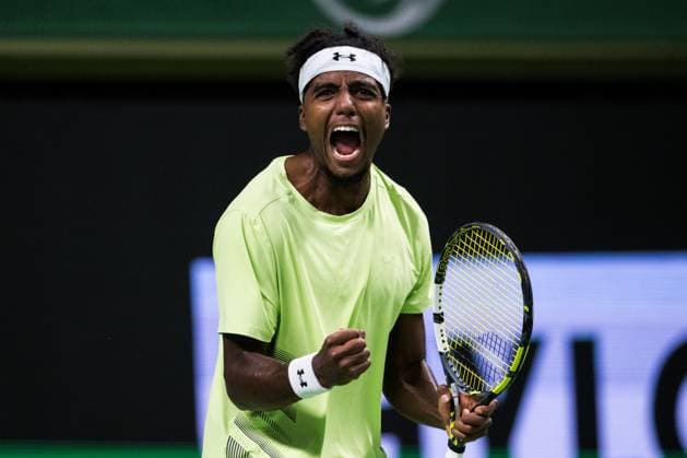 241015 Elias Ymer of Sweden competes in a men s singles tennis match during day 4 of the ATP, Tennis Herren 250 Nordic Open on October 15, 2024 in Stockholm. Photo: Emma Wallskog BILDBYRAN COP 320 EW0443 tennis tennis atp 250 nordic open day 4 bbeng jubel Copyright: EMMAxWALLSKOG BB241015EW022