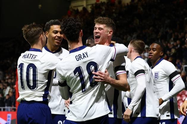Bristol, England, 15th October 2024. Charlie Cresswell of England celebrates with teammate Archie Gray after scoring his team™s first goal during the UEFA European Under-21 Championship Qualifier match at Ashton Gate, Bristol. Picture credit should read: Annabel Lee-Ellis Sportimage EDITORIAL USE ONLY. No use with unauthorised audio, video, data, fixture lists, club league logos or live services. Online in-match use limited to 120 images, no video emulation. No use in betting, games or single club league player publications. SPI-3382-0004