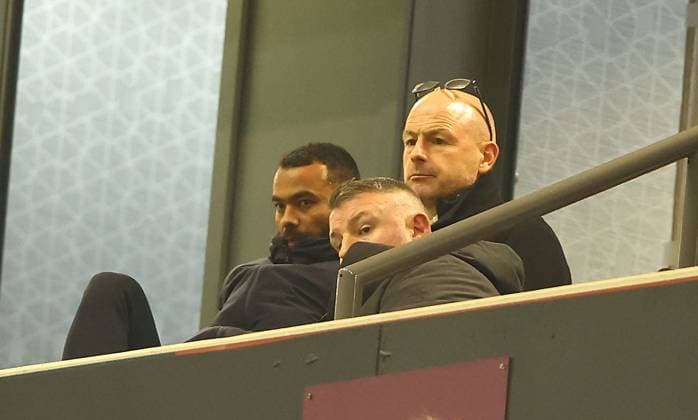 England senior interim manager Lee Carsley alongside Ashley Cole England U21, U 21 v Azerbaijan U21, UEFA U21 Championship 2025 Qualification, Group F, Football, Ashton Gate, Bristol, UK, 15 Oct 2024 EDITORIAL USE ONLY No use with unauthorised audio, video, data, fixture lists, club league logos or live services. Online in-match use limited to 120 images, no video emulation. No use in betting, games or single club league player publications. Copyright: xKieranxMcManus Shutterstockx 14785525y