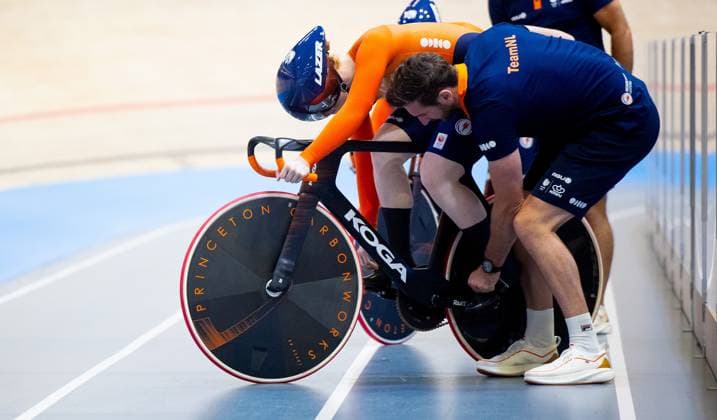 BALLERUP - Hetty van de Wouw during the qualifying team sprint on the first day of the World Track cycling, Rad, Radsport, Bahnrad, Bahn Championships at the Ballerup Super Arena. ANP IRIS VAN DEN BROEK xVIxANPxSportx xxANPxIVx 511012205 originalFilename: 511012205.jpg