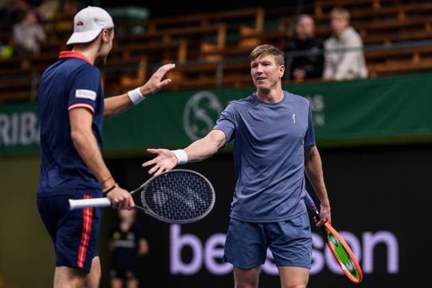 241016 Sem Verbeek of Netherlands and AndrÃ Göransson of Sweden compete in a men s doubles tennis match during day 5 of the ATP, Tennis Herren 250 Nordic Open on October 16, 2024 in Stockholm. Photo: Jesper Zerman BILDBYRAN kod JZ SD0014 tennis atp 250 nordic open day 5 bbeng jubel Copyright: JESPERxZERMAN BB241016JZ014