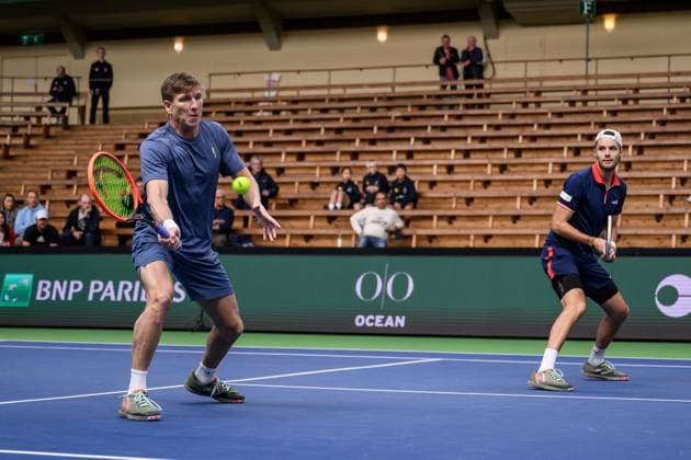 241016 AndrÃ Göransson of Sweden and Sem Verbeek of Netherlands compete in a men s doubles tennis match during day 5 of the ATP, Tennis Herren 250 Nordic Open on October 16, 2024 in Stockholm. Photo: Jesper Zerman BILDBYRAN kod JZ SD0014 tennis atp 250 nordic open day 5 bbeng Copyright: JESPERxZERMAN BB241016JZ016