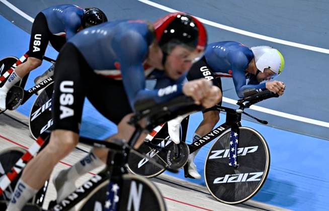 DK: 20241016 Ballerup, Danmark. UCI VM i Banecykling, dag 1. Kvalifikation, m¾nd Team Pursuit, USA UK: 20241016 Ballerup, Denmark. UCI 2024 Track World Championships, day 1. Qualification, men team pursuit, USA 