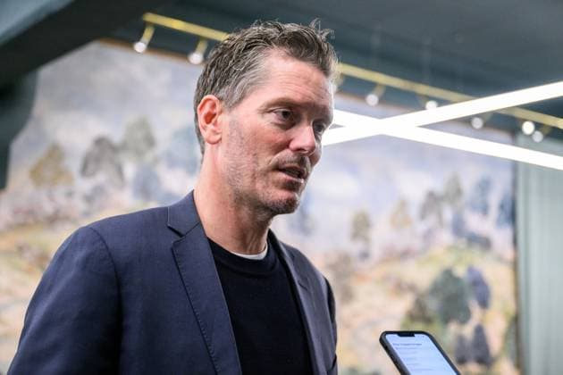 241016 Thomas Enqvist, tournament director, speaks to media during day 5 of the ATP, Tennis Herren 250 Nordic Open on October 16, 2024 in Stockholm. Photo: Jesper Zerman BILDBYRAN kod JZ SD0014 tennis atp 250 nordic open day 5 bbeng Copyright: JESPERxZERMAN BB241016JZ041