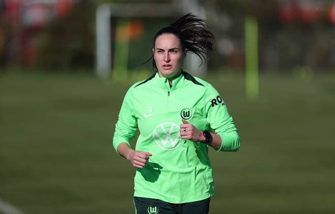 VfL vs. Olympique Lyon, CL Frauen, Vorberichte Wolfsburg, 16.10.2024, FUßBALL - VfL Wolfsburg vs. Olympique Lyon, Gruppenrunde Champions League Frauen, Saison 2024 25. VfL Wolfsburg Abschlusstraining, Caitlin Dijkstra (VfL Wolfsburg) Wolfsburg