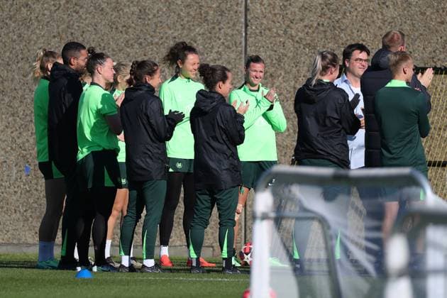 VfL vs. Olympique Lyon, CL Frauen, Vorberichte Wolfsburg, 16.10.2024, FUßBALL - VfL Wolfsburg vs. Olympique Lyon, Gruppenrunde Champions League Frauen, Saison 2024 25. VfL Wolfsburg Abschlusstraining. Wolfsburg