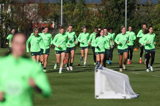 VfL vs. Olympique Lyon, CL Frauen, Vorberichte Wolfsburg, 16.10.2024, FUßBALL - VfL Wolfsburg vs. Olympique Lyon, Gruppenrunde Champions League Frauen, Saison 2024 25. VfL Wolfsburg Abschlusstraining. Wolfsburg