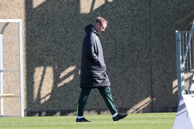 VfL vs. Olympique Lyon, CL Frauen, Vorberichte Wolfsburg, 16.10.2024, FUßBALL - VfL Wolfsburg vs. Olympique Lyon, Gruppenrunde Champions League Frauen, Saison 2024 25. VfL Wolfsburg Abschlusstraining, Cheftrainer Tommy Stroot (VfL Wolfsburg) Wolfsburg