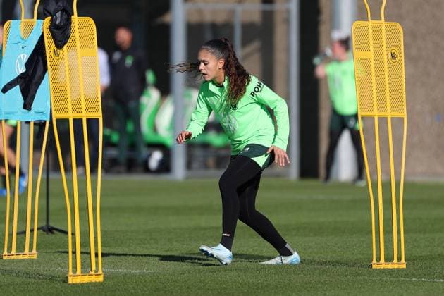 VfL vs. Olympique Lyon, CL Frauen, Vorberichte Wolfsburg, 16.10.2024, FUßBALL - VfL Wolfsburg vs. Olympique Lyon, Gruppenrunde Champions League Frauen, Saison 2024 25. VfL Wolfsburg Abschlusstraining, Ariana Arias (VfL Wolfsburg) Wolfsburg