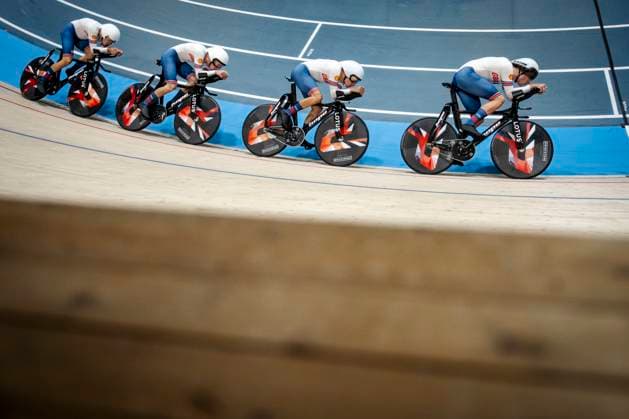 Sport Bilder des Tages Charlie Tanfield, Oliver Wood, Ethan Edward Hayter and Josh Charlton from Great Britain during the men s qualification in the 4000 meter team pursuit at the World Championships in Track cycling, Rad, Radsport, Bahnrad, Bahn at Ballerup Super Arena in Denmark on Wednesday, October 16, 2024. , Ballerup Denmark Copyright: RitzauxScanpix MadsxClausxRasmussenx spdk20241016-162648-L