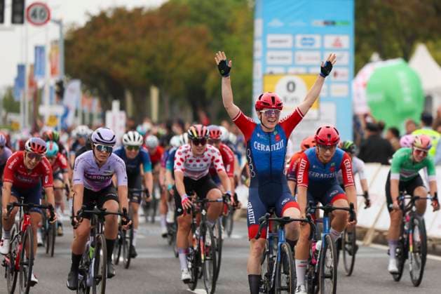 (241016) -- SHANGHAI, Oct. 16, 2024 -- Marta Lach (Front) of team WNT celebrates after the second stage of the 2024 Tour of Chongming Island in Shanghai, east China, Oct. 16, 2024 ) (SP)CHINA-SHANGHAI Road cycling, Rad, Radsport, Strasse 2024 TOUR OF CHONGMING ISLAND (CN) WangxXiang 