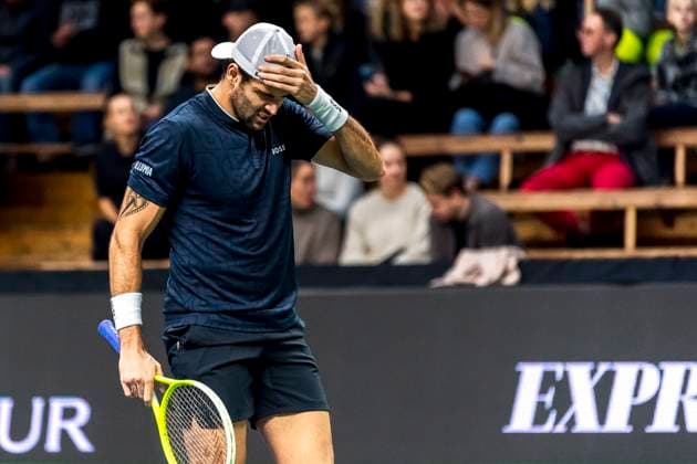 241016 Matteo Berrettini of Italy looks dejected while competing in a men s singles tennis match during day 5 of the ATP, Tennis Herren 250 Nordic Open on October 16, 2024 in Stockholm. Photo: Sara Damne BILDBYRAN kod SD SD0014 tennis atp 250 nordic open day 5 bbeng depp Copyright: SARAxDAMNE BB241016SD035