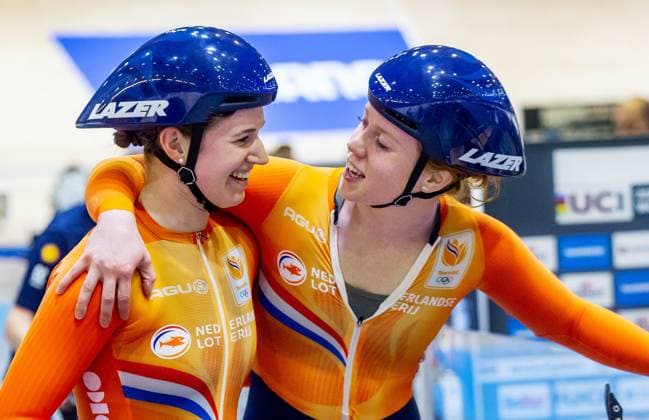 BALLERUP - Hettie van de Wouw and Kimberley Kalee after the team sprint final on the first day of the World Track cycling, Rad, Radsport, Bahnrad, Bahn Championships at the Ballerup Super Arena. ANP IRIS VAN DEN BROEK xVIxANPxSportx xxANPxIVx 511027284 originalFilename: 511027284.jpg