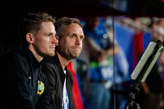 241016 Head coach Martin Sjögren of Hammarby ahead of the Women s Champions League football match between Barcelona and Hammarby on October 16, 2024 in Barcelona. Photo: Johanna Säll BILDBYRAN kod JL JL0454 fotboll football soccer fotball uefa womens champions league barcelona hammarby dam bbeng Copyright: JOHANNAxSÄLL BB241016BB685