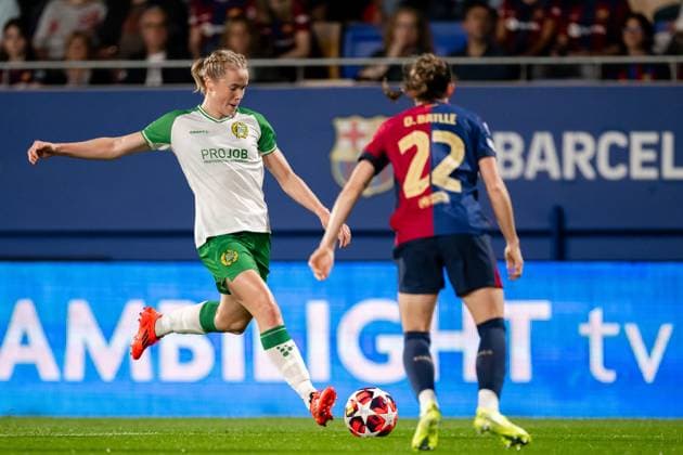 241016 Julie Blakstad of Hammarby during the Women s Champions League football match between Barcelona and Hammarby on October 16, 2024 in Barcelona. Photo: Johanna Säll BILDBYRAN kod JL JL0454 fotboll football soccer fotball uefa womens champions league barcelona hammarby dam bbeng Copyright: JOHANNAxSÄLL BB241016BB714