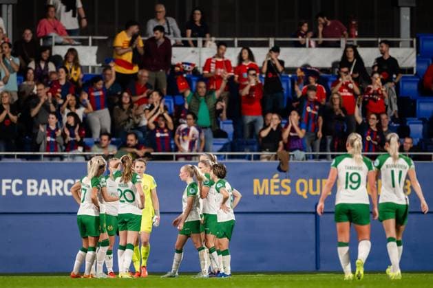 241016 Players of Hammarby look dejected after the 3-0 goal during the Women s Champions League football match between Barcelona and Hammarby on October 16, 2024 in Barcelona. Photo: Johanna Säll BILDBYRAN kod JL JL0454 fotboll football soccer fotball uefa womens champions league barcelona hammarby dam bbeng depp Copyright: JOHANNAxSÄLL BB241016BB750
