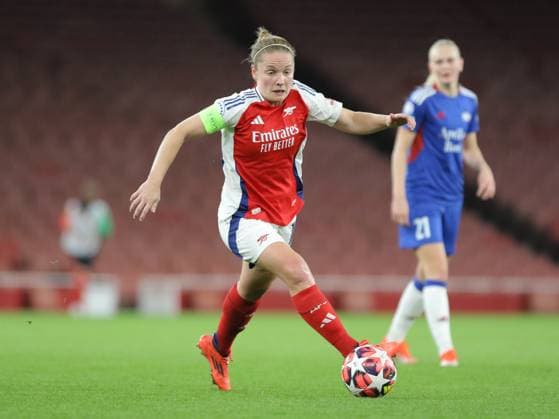 North London, England, October 16 2024: Kim Little (10 Arsenal) during the UEFA Womens Champions League game between Arsenal and Valerenga at Emirates Stadium in North London, England. (Jay Patel SPP) Copyright: xJayxPatel SPPx spp-en-JaPa-ARSvVAL_20241016_0024