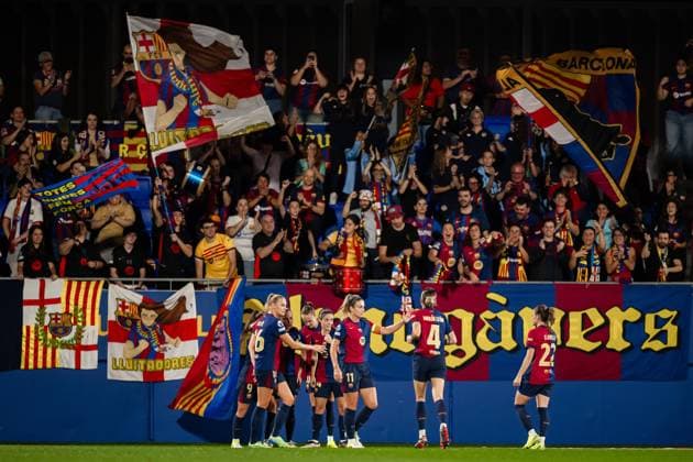 241016 Players of Barcelona celebrate the 5-0 goal by Claudia Pina during the Women s Champions League football match between Barcelona and Hammarby on October 16, 2024 in Barcelona. Photo: Johanna Säll BILDBYRAN kod JL JL0454 fotboll football soccer fotball uefa womens champions league barcelona hammarby dam bbeng jubel Copyright: JOHANNAxSÄLL BB241016BB779