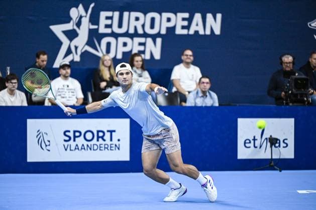 US Marcos Giron pictured in action during a tennis match in the round of 16 of the singles competition at the ATP, Tennis Herren European Open Tennis tournament in Antwerp, Thursday 17 October 2024. TOM GOYVAERTS TomxGoyvaerts  x102788608x