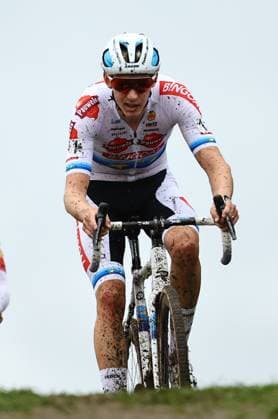 Belgian Michael Vanthourenhout pictured in action during the men s elite race of the Kermiscross cyclocross cycling event in Ardooie, Thursday 17 October 2024. DAVIDxPINTENS  x102795995x