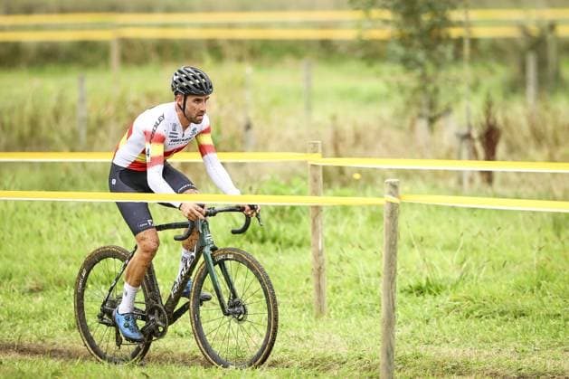 Spanish Felipe Orts Lloret pictured in action during the men s elite race of the Kermiscross cyclocross cycling event in Ardooie, Thursday 17 October 2024. DAVIDxPINTENS  x102798392x