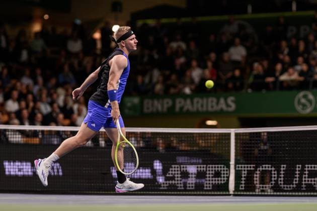 241017 Alejandro Davidovich Fokina of Spain competes in a men s singles tennis match during day 6 of the ATP, Tennis Herren 250 Nordic Open on October 17, 2024 in Stockholm. Photo: Jesper Zerman BILDBYRAN kod JZ JZ0581 tennis atp 250 nordic open day 6 bbeng Copyright: JESPERxZERMAN BB241017JZ020