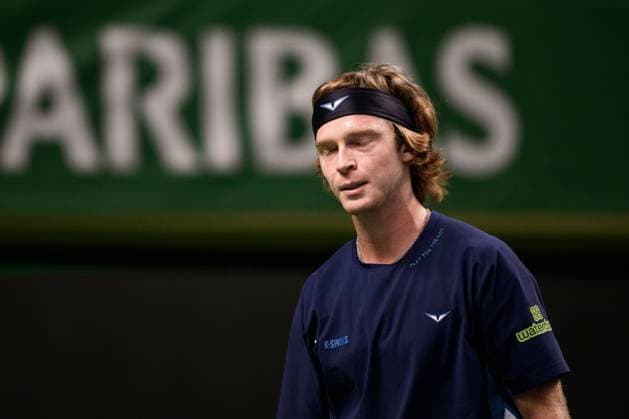 241017 Andrey Rublev of Russia looks dejected as he competes in a men s singles tennis match during day 6 of the ATP, Tennis Herren 250 Nordic Open on October 17, 2024 in Stockholm. Photo: Jesper Zerman BILDBYRAN kod JZ JZ0581 tennis atp 250 nordic open day 6 bbeng depp Copyright: JESPERxZERMAN BB241017JZ038