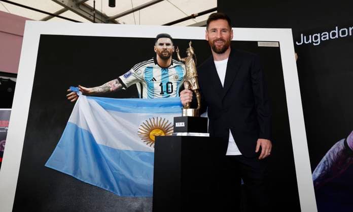 Sport Bilder des Tages Lionel Messi Receives the MARCA America Award, Fort Lauderdale, Florida, USA - 17 Oct 2024 Cordon Press  FOTOxCHEMAxREY REPORTAJE