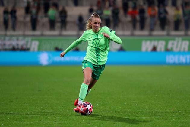 VfL vs. Olympique Lyon, CL Frauen Wolfsburg, 17.10.2024, FUßBALL - VfL Wolfsburg vs. Olympique Lyon, Gruppenrunde Champions League Frauen, Saison 2024 25. Vievien Endemann (VfL Wolfsburg) Wolfsburg