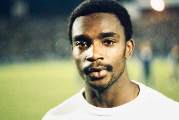 791215 Football, La Liga, Spain, 1979-80, Malaga - Real Madrid: Real Madrids Laurie Cunningham. *** 791215 Football, La Liga, Spain, 1979 80, Malaga Real Madrid Real Madrids Laurie Cunningham  Copyright: BILDBYRAN BB791215BB022