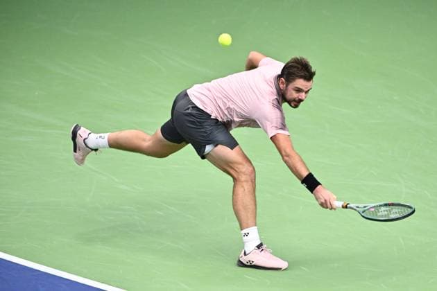 STOCKHOLM, SVERIGE 20241018 Stan Wawrinka, Schweiz, i kvartsfinal i BNP Paribas Nordic Open mot Andrej Rubljov, som spelar under neutral flagg, i Kungliga tennishallen. STOCKHOLM SVERIGE x10040x