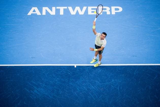 Canadian Felix Auger-Aliassime pictured in action during a tennis match in the quarter finals of the singles competition at the ATP, Tennis Herren European Open Tennis tournament in Antwerp, Friday 18 October 2024. JASPERxJACOBS  x102869879x